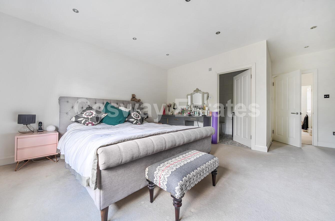 Hillside Grove, Mill Hill, NW7, London